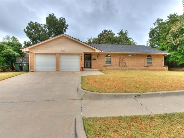 1213 Westbrooke Terrace - Photo 1