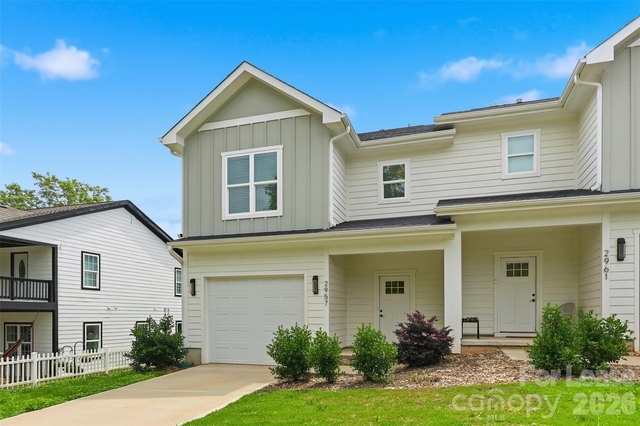2957 Ross Avenue - Photo 1