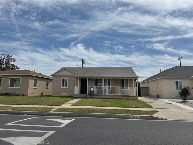 604 W Hammel - Photo 1