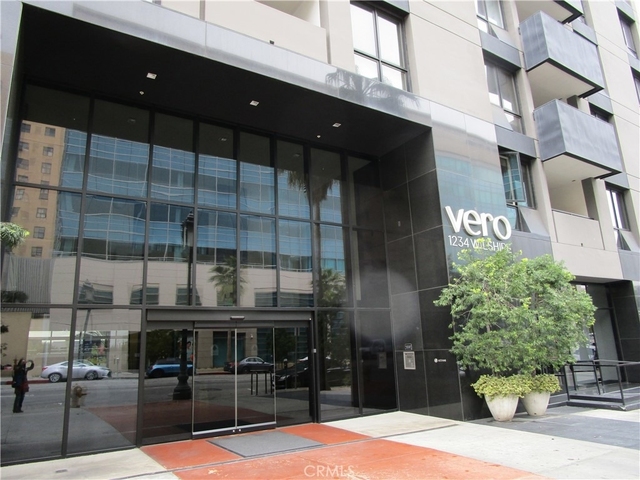 1234 Wilshire - Photo 1
