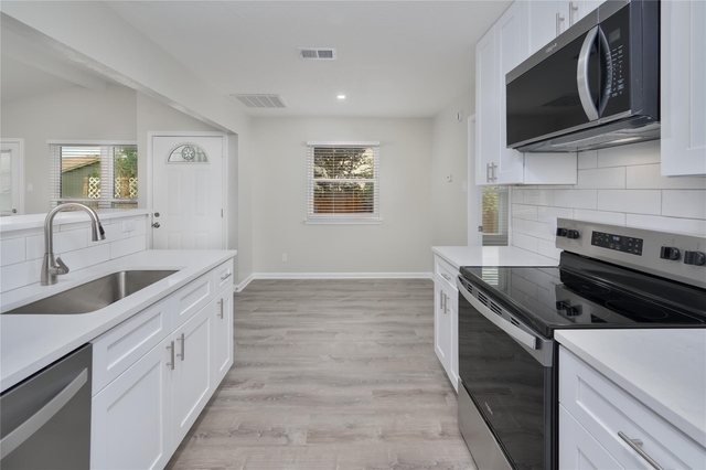 520 Cutty Trl - Photo 1