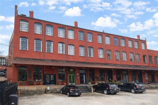 161 Sw Mangum Street - Photo 1