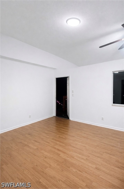 5424 16th Place Sw - Photo 1