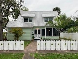 303 Mary Avenue - Photo 1
