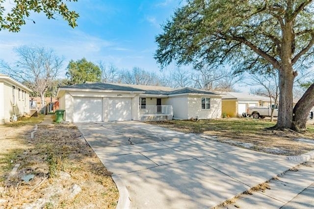 5821 Circular Drive - Photo 1