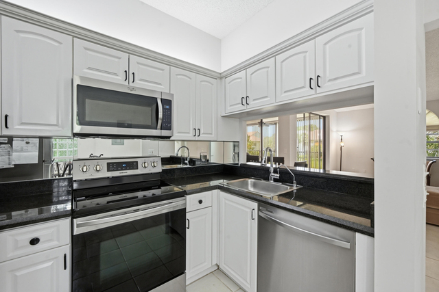 5395 Firenze Drive - Photo 1