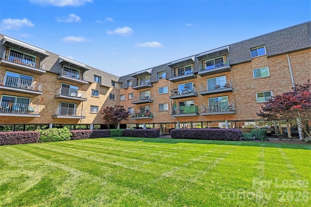 1323 Queens Road - Photo 1