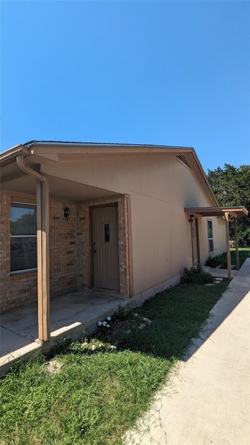 1300 N Bishop St - Photo 1