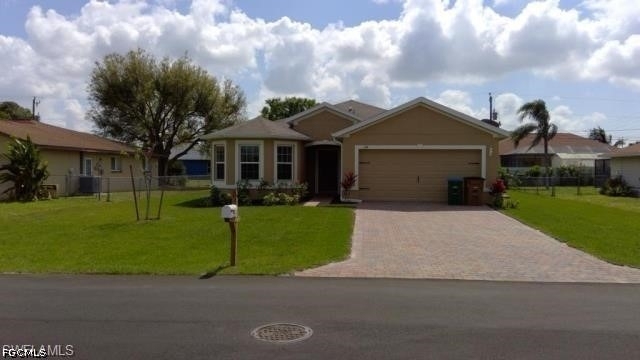 114 Se 3rd Street - Photo 1