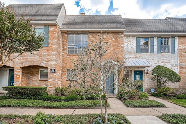 2232 S Piney Point Road - Photo 1