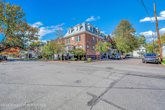 533 S Franklin Street - Photo 1