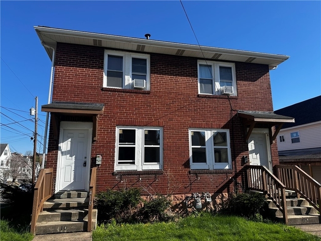 410 W Hallam Ave - Photo 1