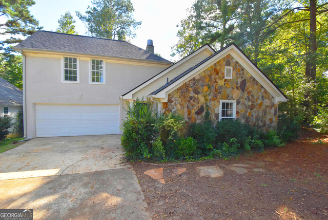 700 S Fairfield Drive - Photo 1