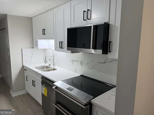418 Engle Drive - Photo 1
