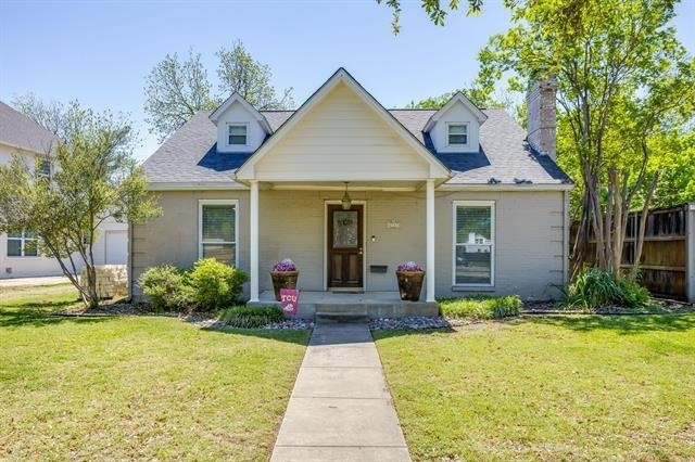 2809 Benbrook Boulevard - Photo 1