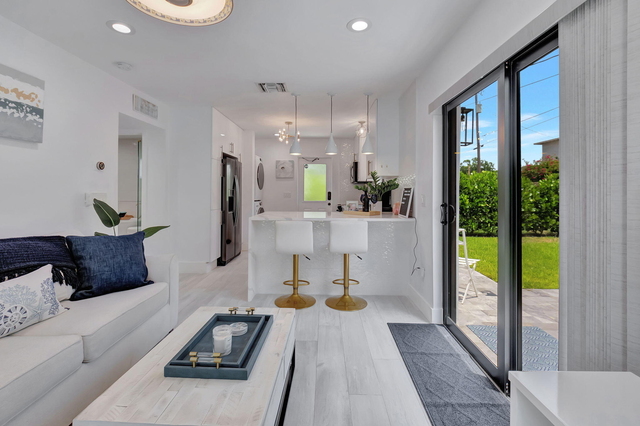 201 Se 7th Street - Photo 1