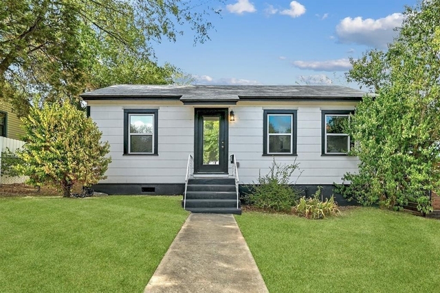 2943 Higgins St - Photo 1