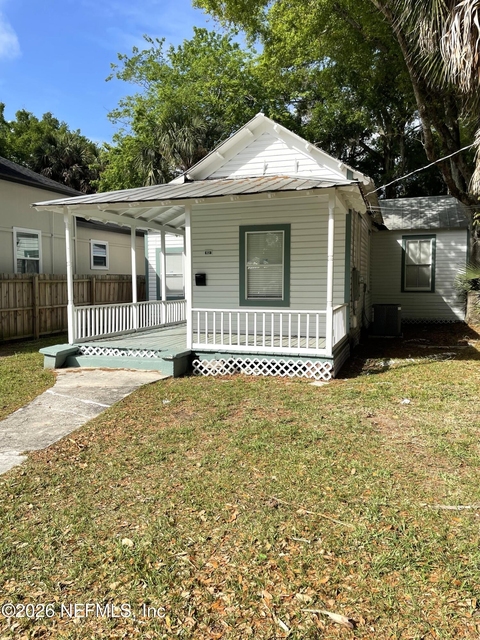 62 Dumas Street - Photo 1