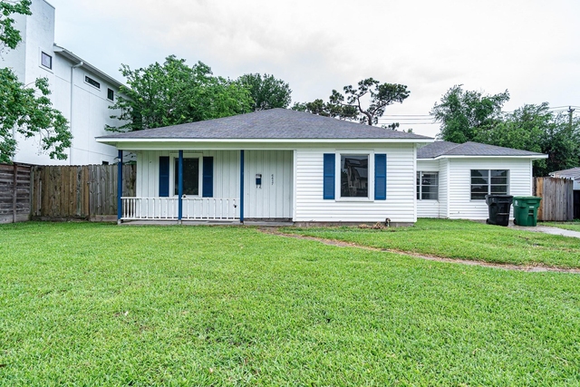 6417 Rolla Street - Photo 1