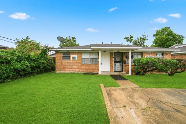 6116 Octavia Street - Photo 1