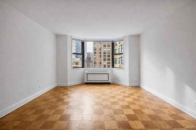 East 71st street  - Photo 1