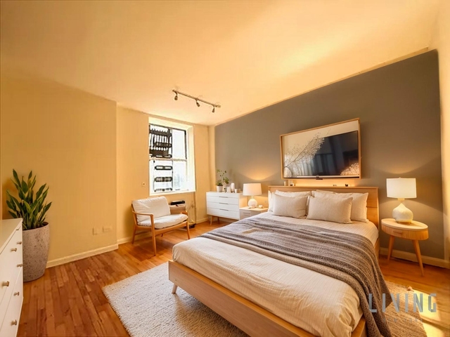 46 West 73rd Street - Photo 1