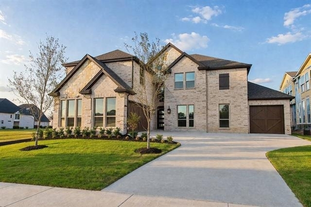 2820 Fountain Park Drive - Photo 1