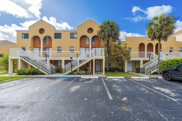 5200 Nw 31st Avenue - Photo 1