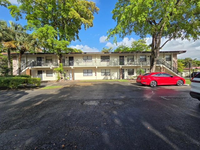 1351 Nw 94th Way - Photo 1