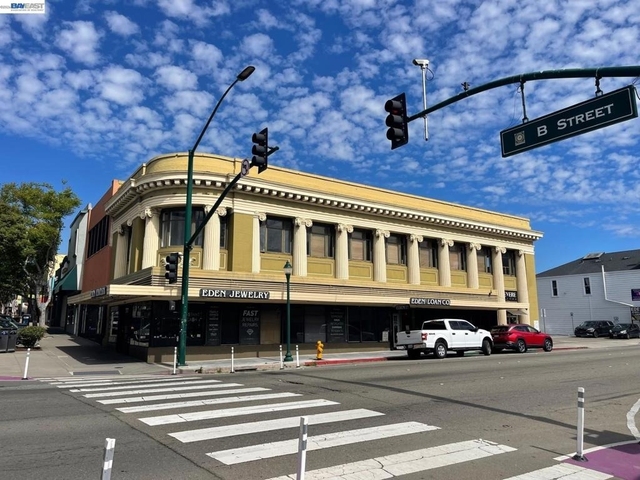 22622 Mission Blvd - Photo 1