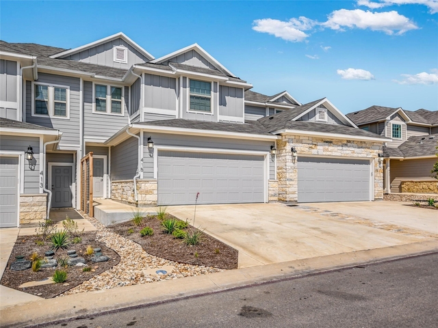 415 Parkline Dr - Photo 1