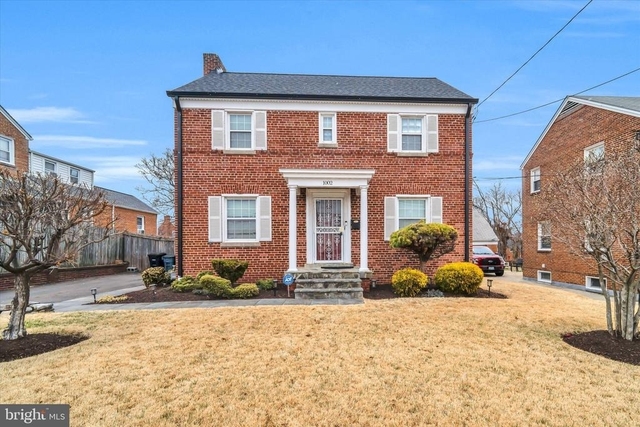 1002 Chillum Road - Photo 1