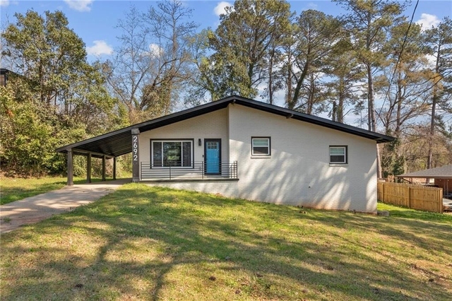 2692 Rockcliff Road Se - Photo 1
