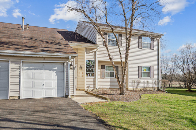 93 N Victoria Lane - Photo 1