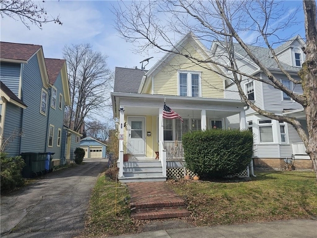9 Rowley Street - Photo 1