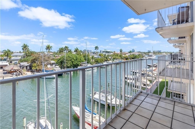 1777 Se 15th Street - Photo 1