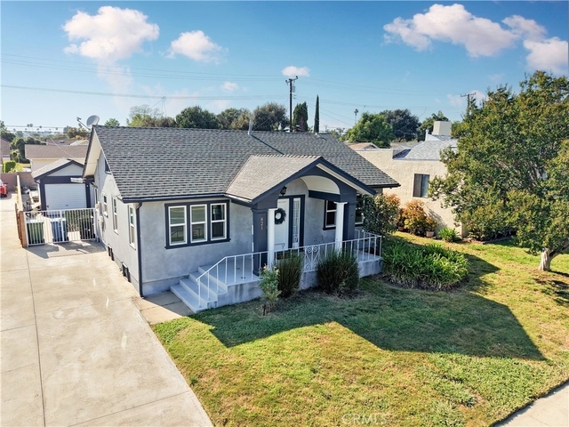821 N Atlantic - Photo 1