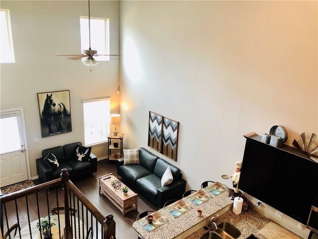 2304 S Lakeline Blvd - Photo 1