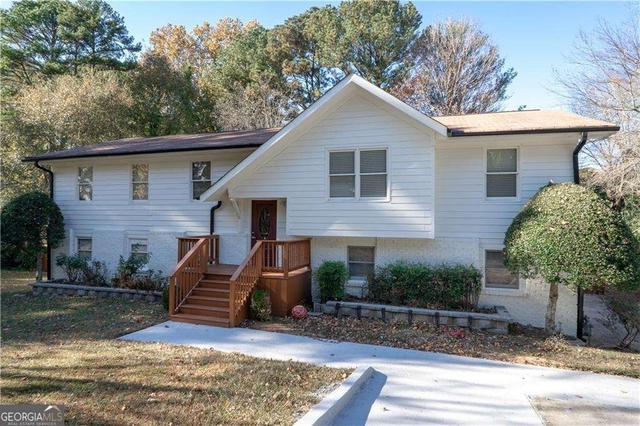 3599 Lower Roswell Road - Photo 1