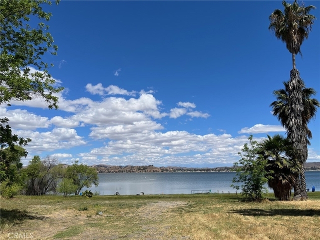 16242 Grand - Photo 1
