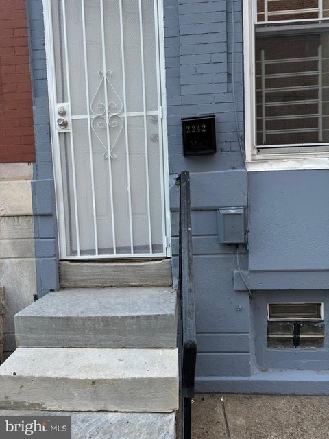 2242 N Carlisle Street - Photo 1