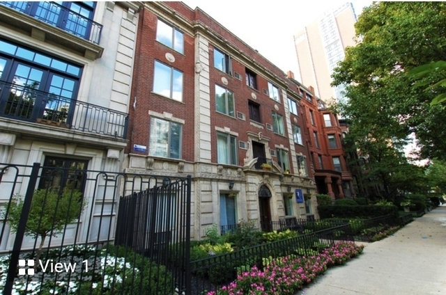 1504 N Dearborn Parkway - Photo 1