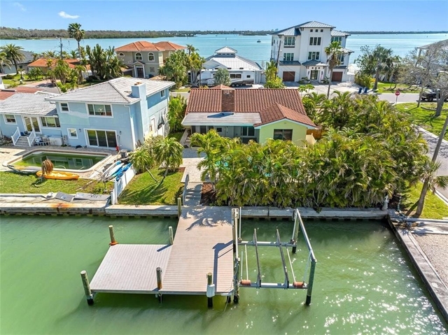 562 Johns Pass Avenue - Photo 1