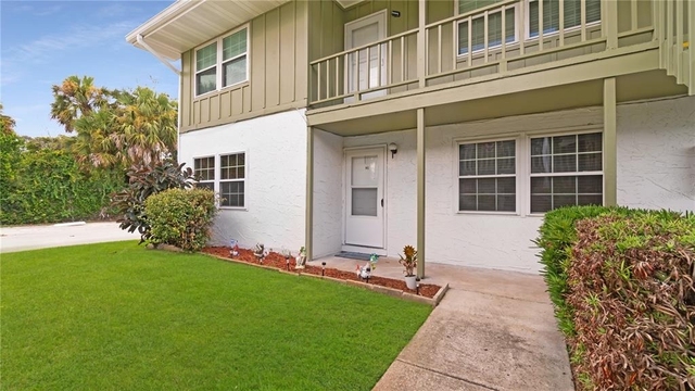 840 Center Avenue - Photo 1