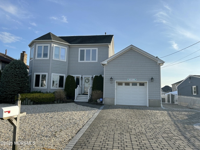 1877 Compass Court - Photo 1
