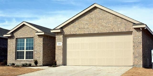 704 Westgate Court - Photo 1