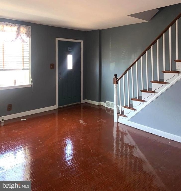 4613 Hartel Avenue - Photo 1
