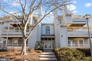 119 Commonwealth Court - Photo 1
