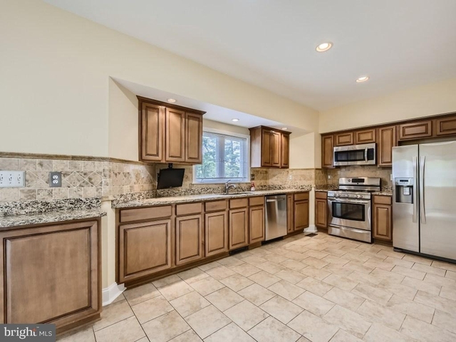 3201 E Joppa Road - Photo 1