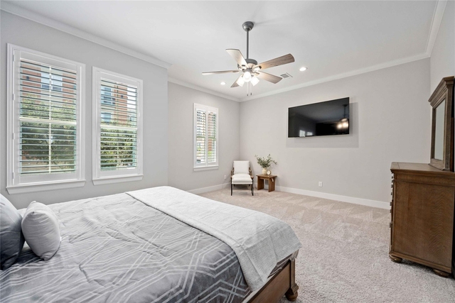 1324 W Pierce St - Photo 1